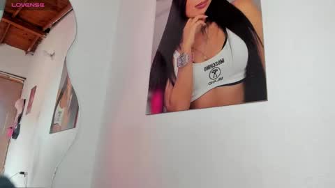 Juanita online show from March 6, 5:45 pm