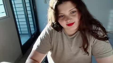 Snapshot of judithamelia chatting on December 4, 9:07 pm Judithamelia online show from December 4, 9:07 pm
