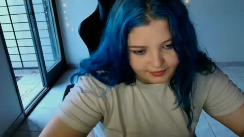 Snapshot of judithamelia chatting on January 17, 10:45 pm Judithamelia online show from January 17, 10:45 pm