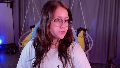 JudithSilvia online show from December 23, 7:47 am