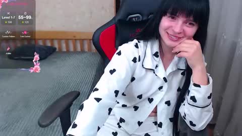 juicy_jesss online show from November 5, 8:55 pm