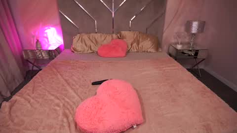 Snapshot of juicyberryy chatting on February 11, 2:02 pm Milana online show from February 11, 2:02 pm
