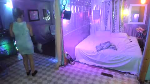 Snapshot of juicyjayxxx69 chatting on September 13, 6:38 am juicyjayxxx69 online show from September 13, 6:38 am