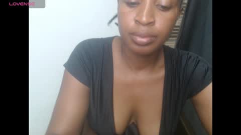 Snapshot of juicykinkx chatting on October 6, 6:37 pm juicykinkx online show from October 6, 6:37 pm