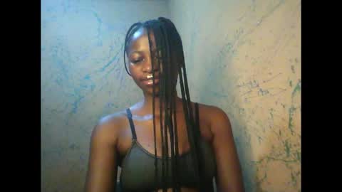 Snapshot of juicypiexx chatting on October 8, 3:24 am juicypiexx online show from October 8, 3:24 am