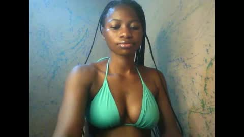 Snapshot of juicypiexx chatting on October 7, 2:51 am juicypiexx online show from October 7, 2:51 am