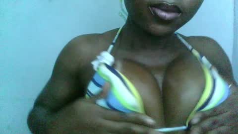 juicyyxboobs online show from May 9, 9:54 pm