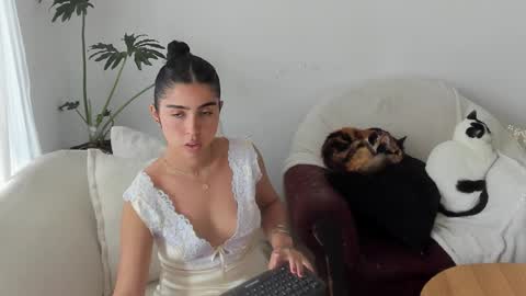 Andry but call me yulieth online show from January 12, 5:09 pm