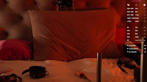 Julcy online show from February 2, 7:21 pm