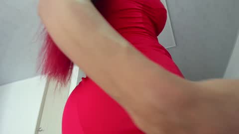 Snapshot of julessy_bonny chatting on December 24, 4:08 pm julessy online show from December 24, 4:08 pm