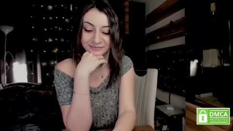 julia_t_mog online show from March 6, 10:53 pm