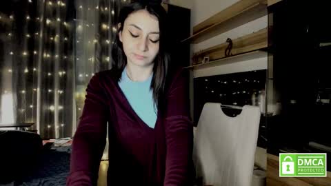 Snapshot of julia_t_mog chatting on February 11, 2:03 am julia_t_mog online show from February 11, 2:03 am