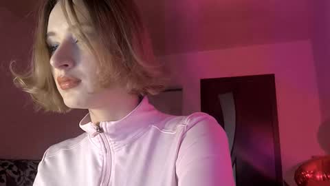 Kate online show from February 15, 5:00 pm