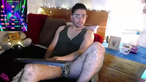 Snapshot of julian1225_ chatting on February 22, 9:04 pm Julian online show from February 22, 9:04 pm