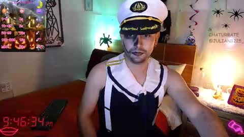 Snapshot of julian1225_ chatting on October 31, 2:45 am Julian online show from October 31, 2:45 am