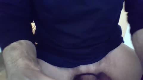 Snapshot of julian6446 chatting on February 20, 8:58 pm julian6446 online show from February 20, 8:58 pm