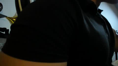 julian_wallace online show from November 5, 12:34 am