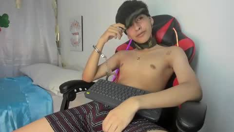 Julian online show from April 18, 7:18 pm