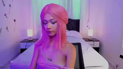 Snapshot of juliana_reynolds chatting on September 17, 1:14 pm juliana online show from September 17, 1:14 pm