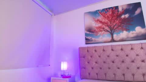  JULIANA CASTRO online show from February 13, 12:08 pm