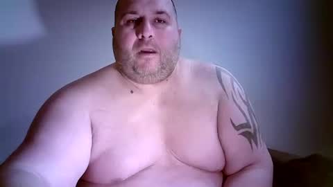 Juliano online show from February 19, 2:54 am