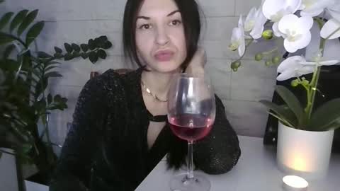 Julia online show from February 9, 3:37 pm