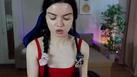 Julia online show from May 9, 9:04 am