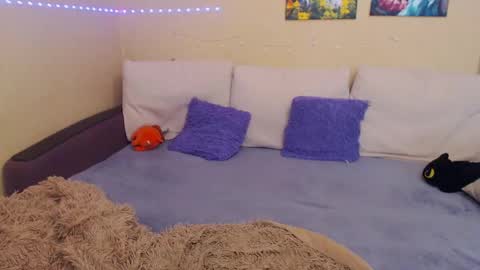 Jul online show from February 27, 8:24 am