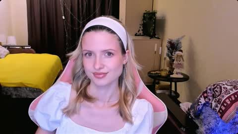 Julie online show from January 16, 4:05 pm