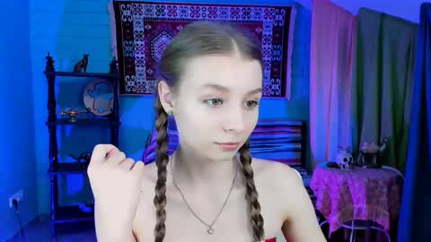 Snapshot of juliedaniel chatting on September 29, 8:13 am juliedaniel online show from September 29, 8:13 am