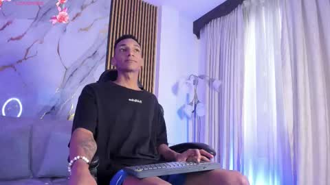 Julien online show from December 22, 12:01 pm