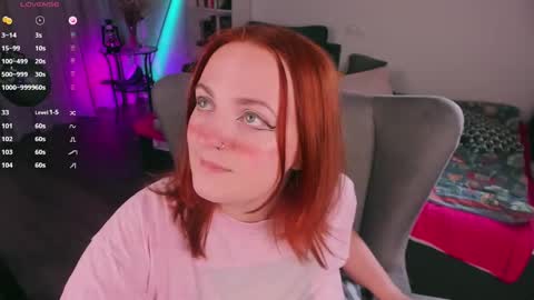Snapshot of juliet_schoolgirl chatting on February 13, 6:15 pm Juliet online show from February 13, 6:15 pm