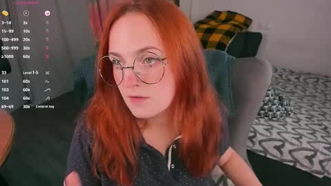 Snapshot of juliet_schoolgirl chatting on September 28, 10:19 pm Juliet online show from September 28, 10:19 pm