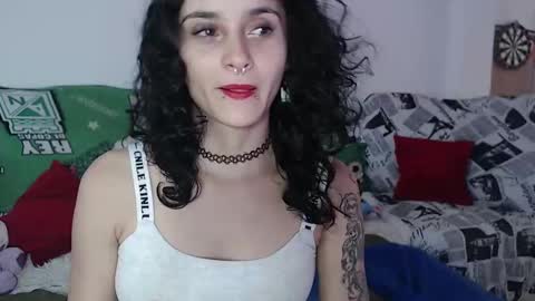 Snapshot of julietajaguar chatting on December 26, 2:37 pm Julieta Jaguar online show from December 26, 2:37 pm
