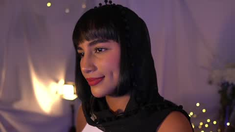 Snapshot of julietawinona chatting on December 5, 10:17 pm julietawinona online show from December 5, 10:17 pm