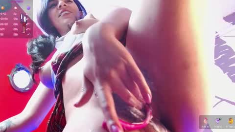 Snapshot of julieth_sex1 chatting on February 18, 12:39 pm online show from February 18, 12:39 pm