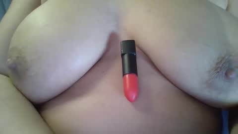 julietscam online show from December 28, 2:32 pm