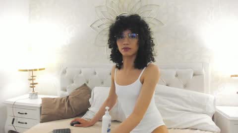 julietta    online show from April 29, 11:59 am