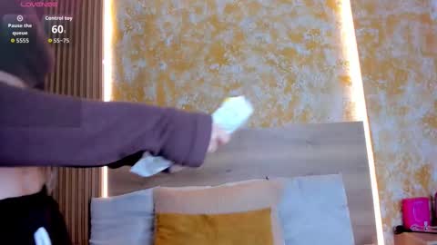 Julieta online show from March 3, 11:50 am