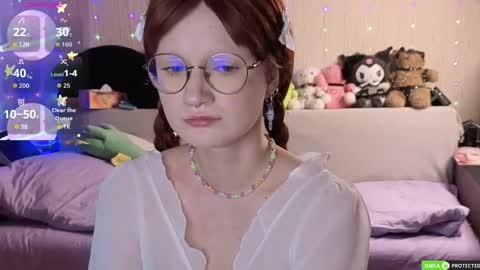 julifisher online show from May 5, 3:46 am