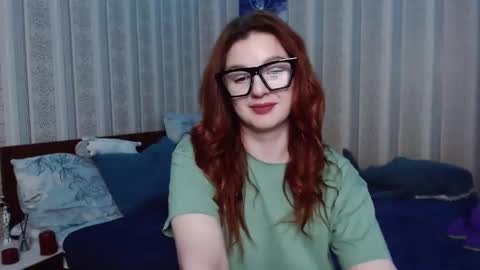 Snapshot of julithlally chatting on September 25, 2:29 am Julith online show from September 25, 2:29 am