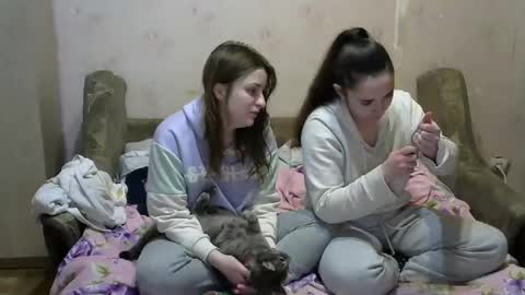 Snapshot of juliya_katie chatting on February 3, 9:07 pm Juliya Katie online show from February 3, 9:07 pm