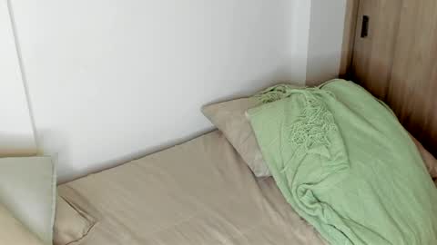 july_correa online show from April 7, 12:34 am