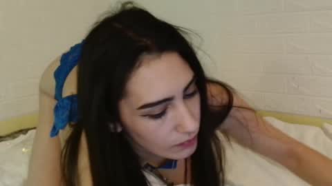 Julyana online show from January 3, 1:46 pm