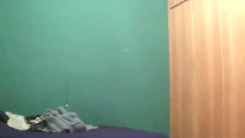 Mia online show from September 23, 1:49 pm