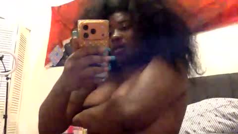 just_juxiy_ online show from February 28, 11:03 am