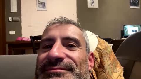 justafriendddd online show from November 9, 9:39 pm