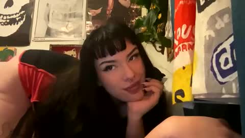 justalittlewetnow online show from December 13, 1:59 am