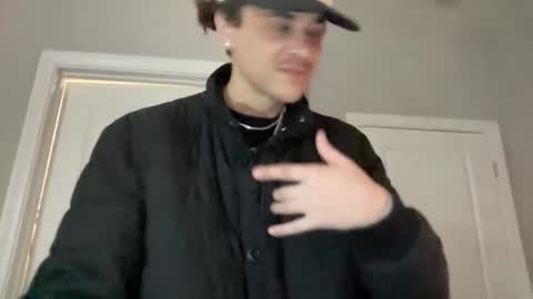 J online show from February 14, 9:56 am