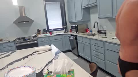 Tohiptwoquit online show from February 26, 3:15 pm